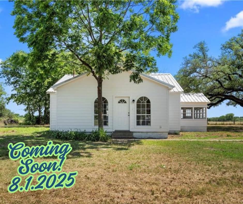 House for rent at 198 Cr #483, Lott, TX 76656