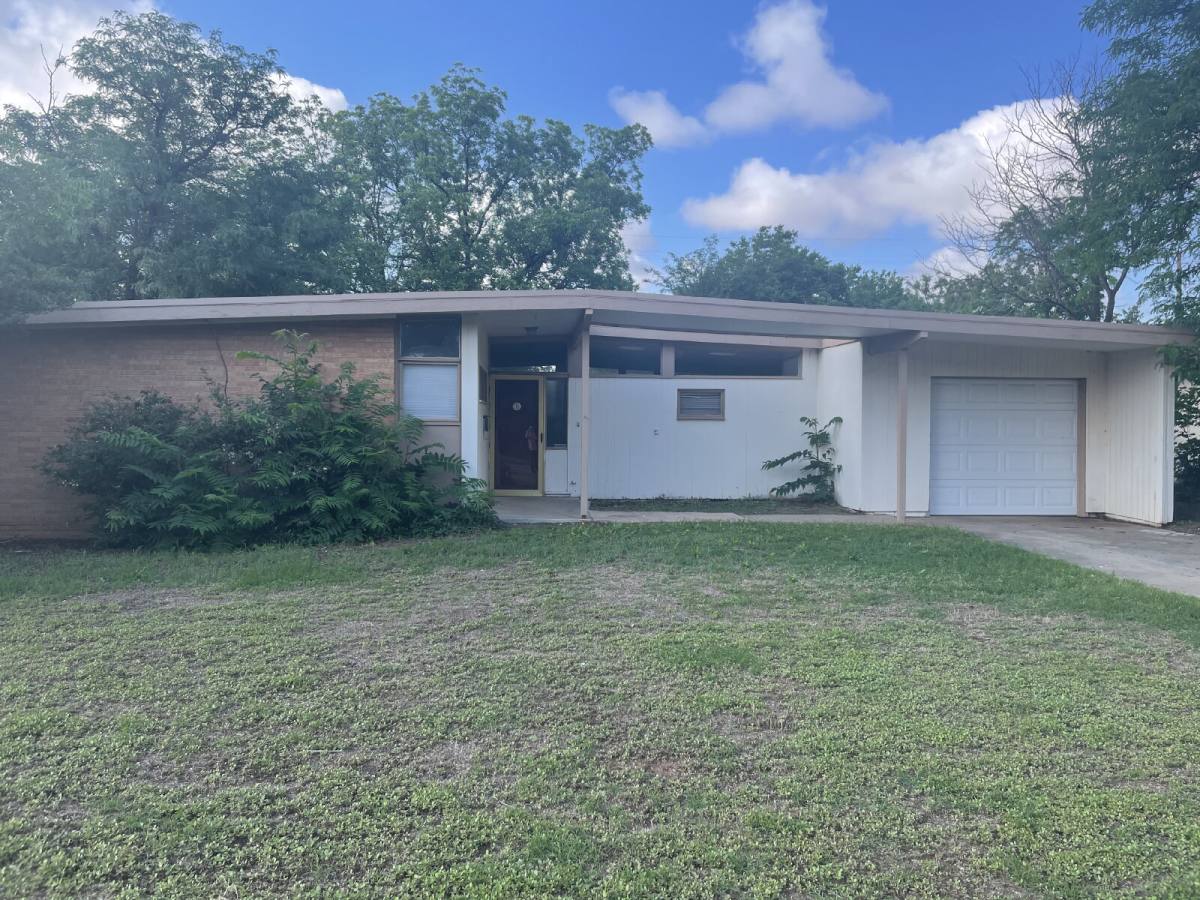 House for rent at 2507 45th St, Lubbock, TX 79413