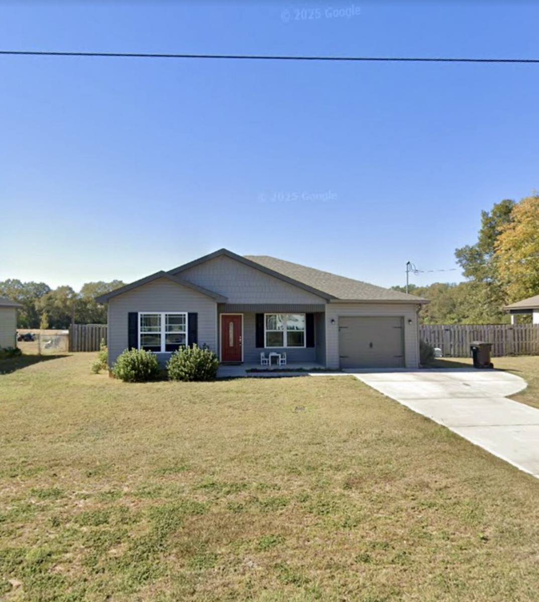 House for rent at 167 Magnolia St, Midland City, AL 36350