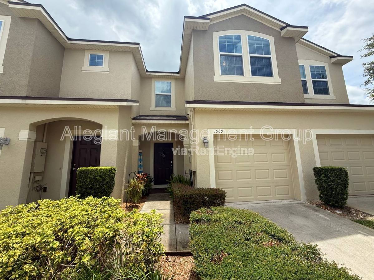 Townhouse for rent at 1589 Plumeria Place, Oviedo, FL 32765