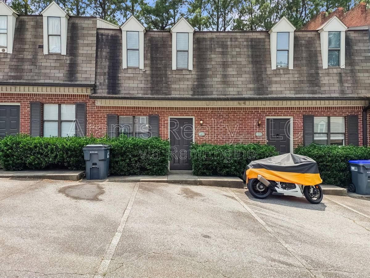 Apartment for rent at 5050 Top Cat Court #1, Buford, GA 30518