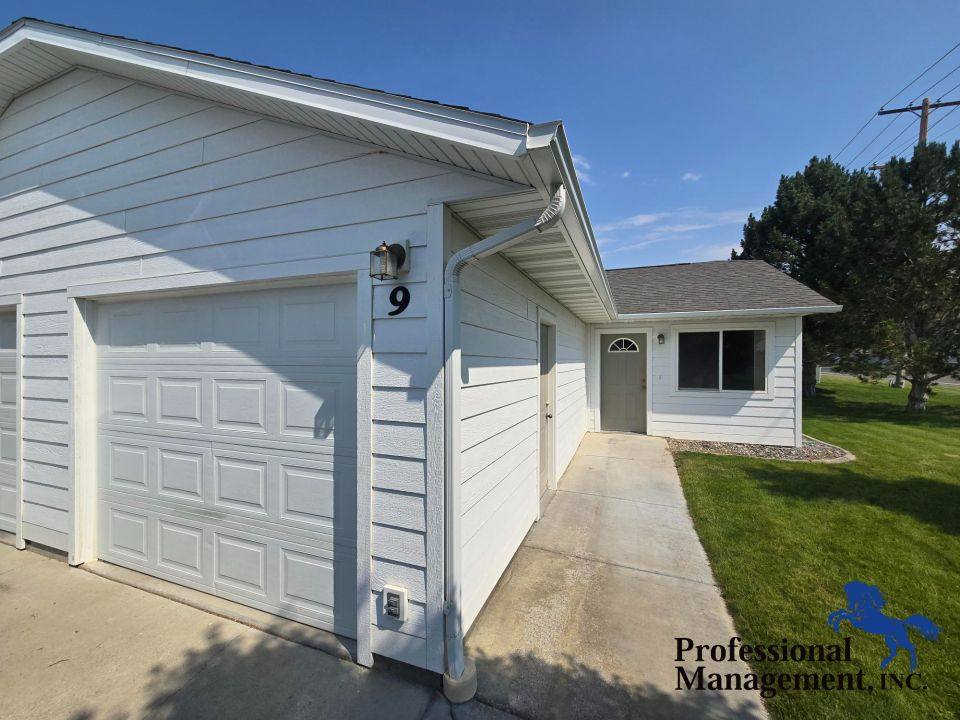 Apartment for rent at Sandcherry, 1502 38th St W #9, Billings, MT 59102