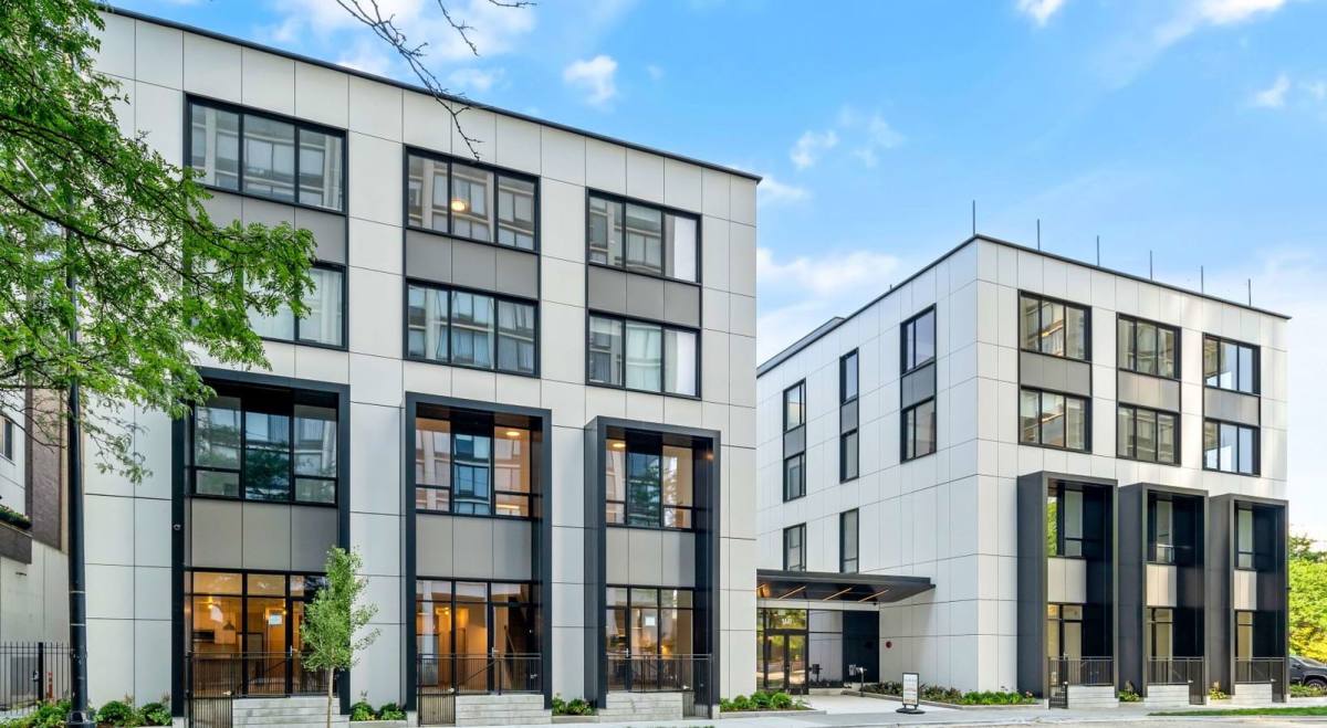 Townhouse for rent at 5440 N Sheridan Rd, Chicago, IL 60640