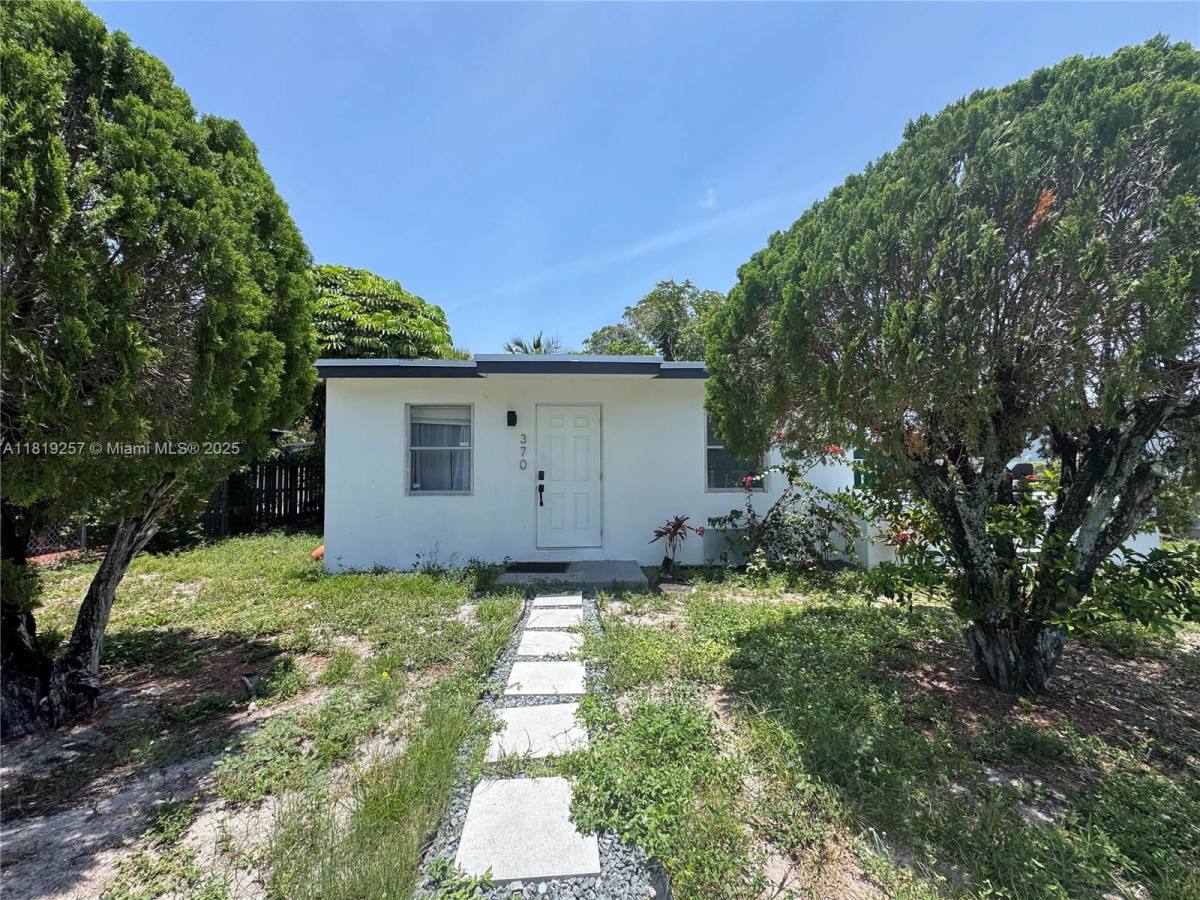 House for rent at 370 NW 15th Court, Pompano Beach, FL 33060