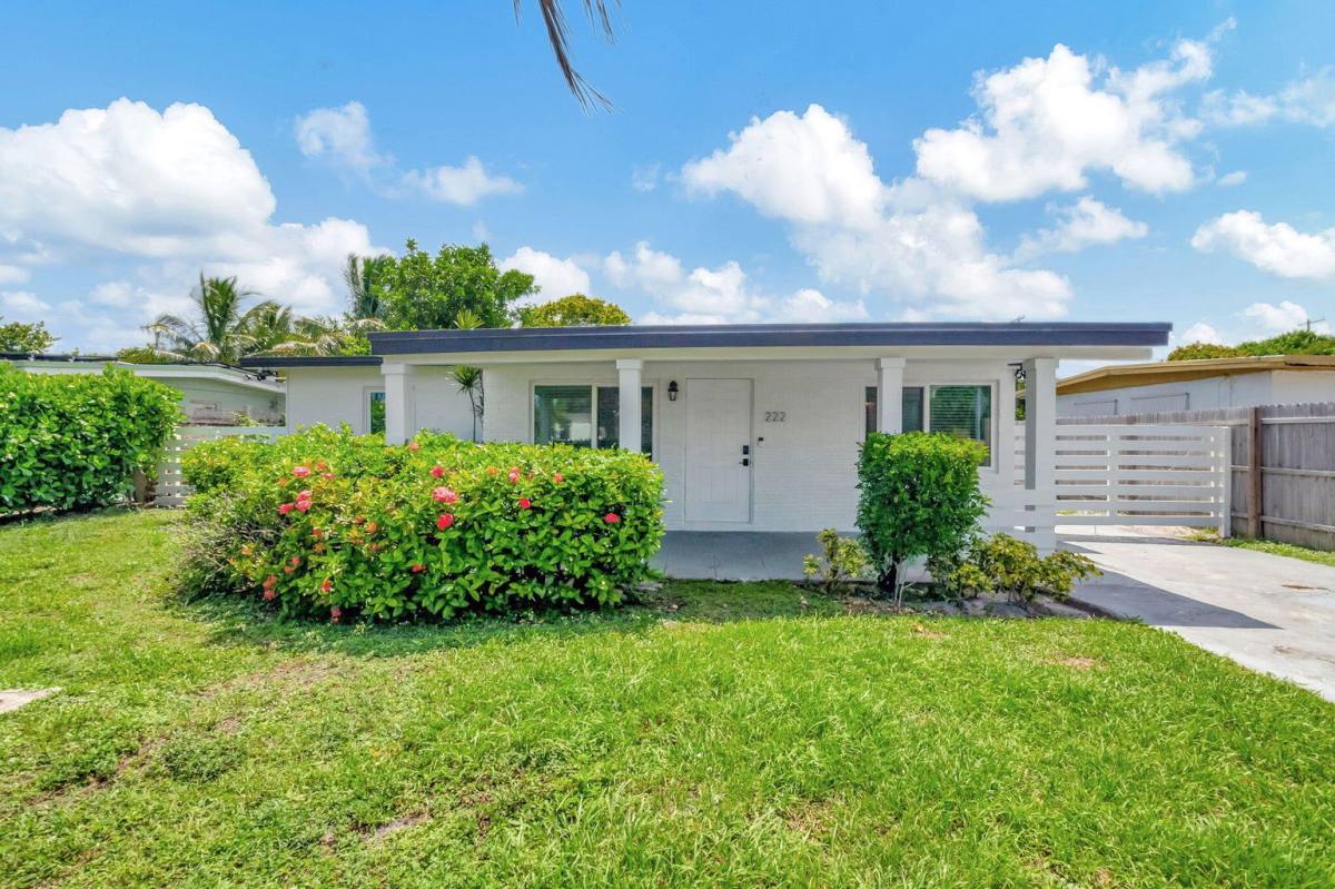 House for rent at 222 SW 14th Ave, Delray Beach, FL 33444