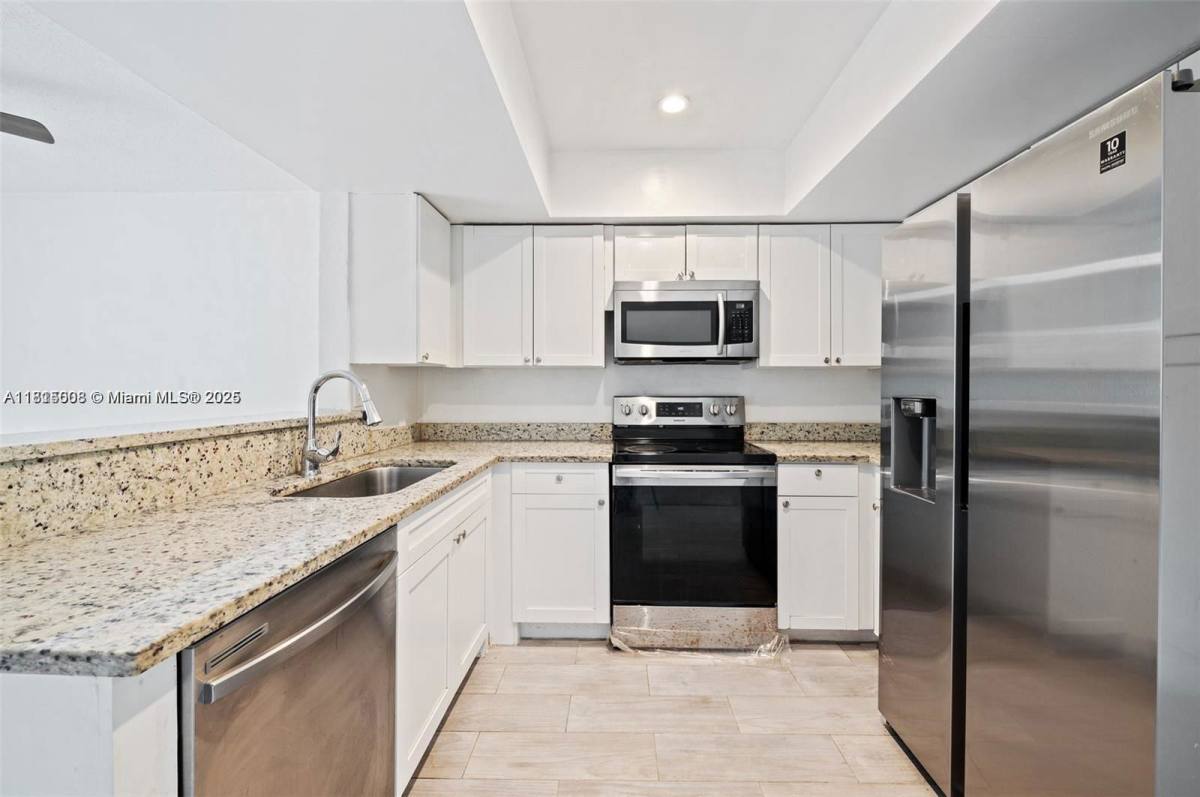 House for rent at 7403 NW 76th Court, Fort Lauderdale, FL 33321