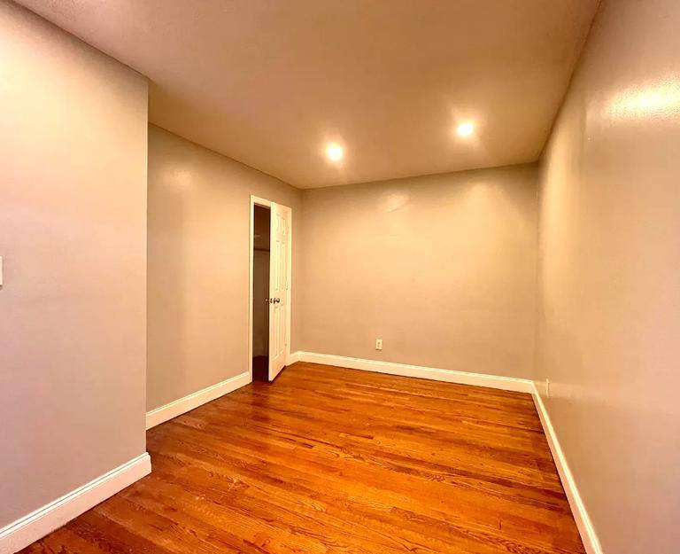 Apartment for rent at 130 Chancellor Ave #5A, Newark, NJ 07112
