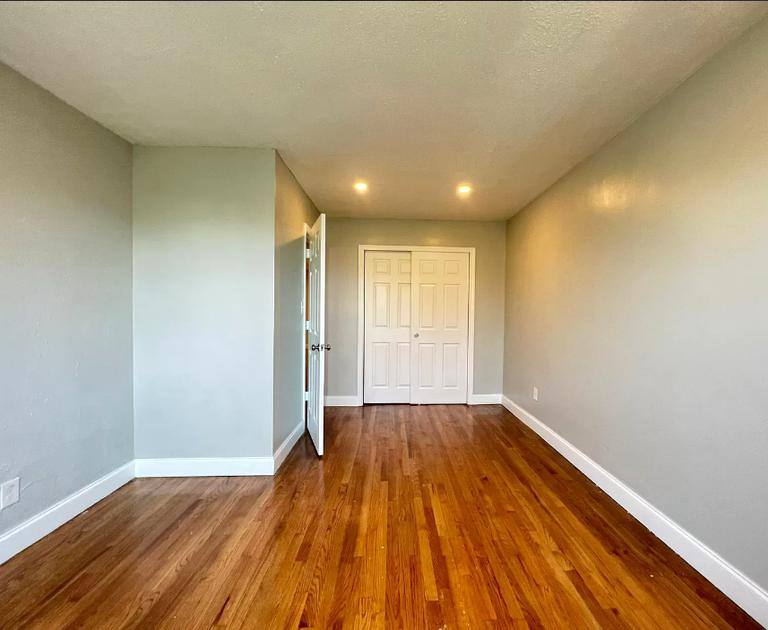 Apartment for rent at 130 Chancellor Ave #5A, Newark, NJ 07112