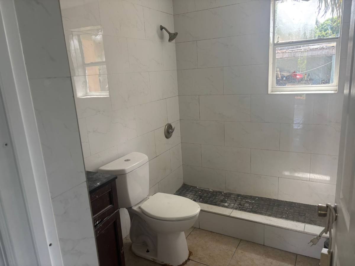 Apartment for rent at 1236 Peak Rd, Lake Worth, FL 33462
