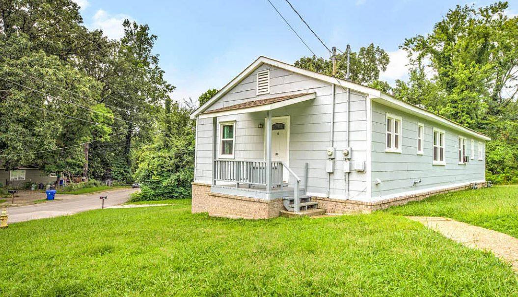 Townhouse for rent at 100 Waltham Lane, Oak Ridge, TN 37830