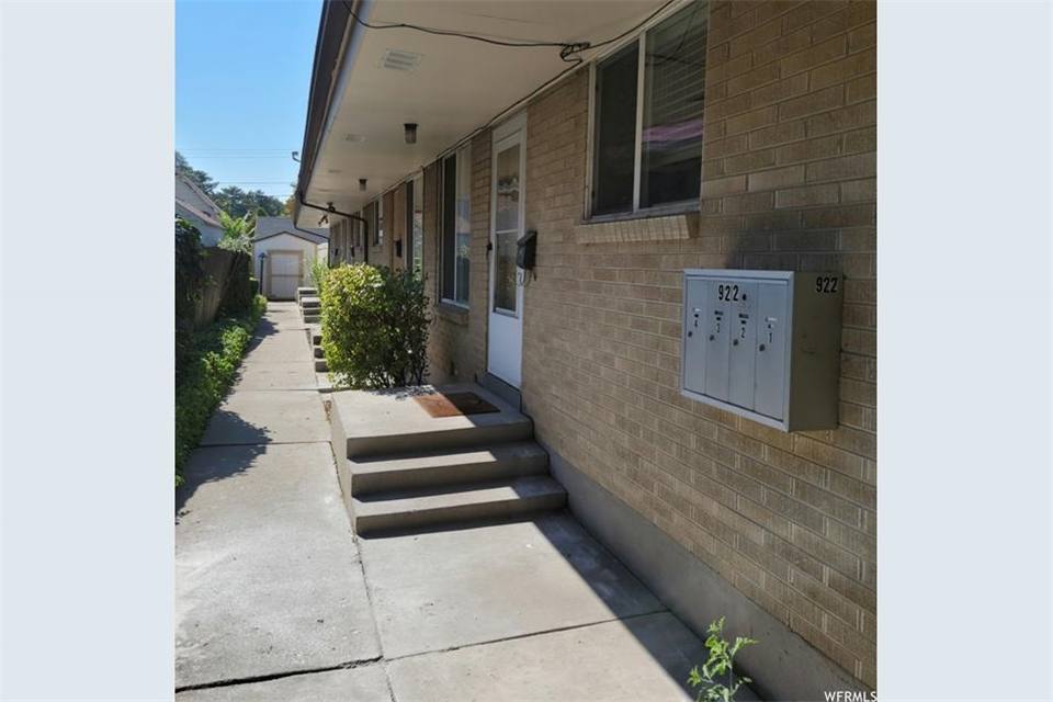 Apartment for rent at 922 S Lake St, Salt Lake City, UT 84105