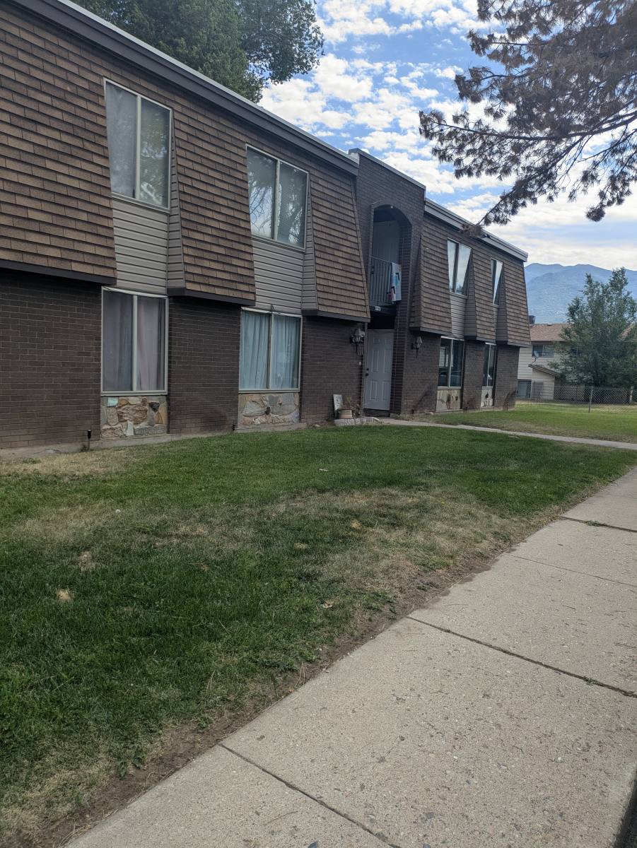 Apartment for rent at 4960 S 425 W, Ogden, UT 84405