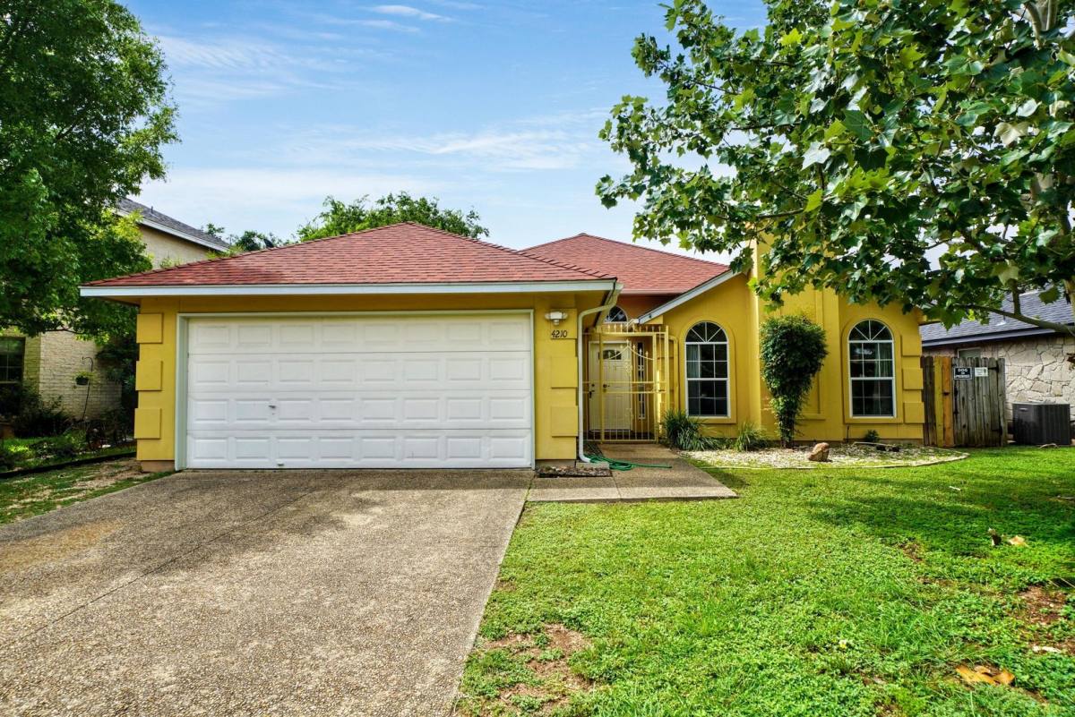 House for rent at 4210 Colonneh Trail, San Antonio, TX 78218