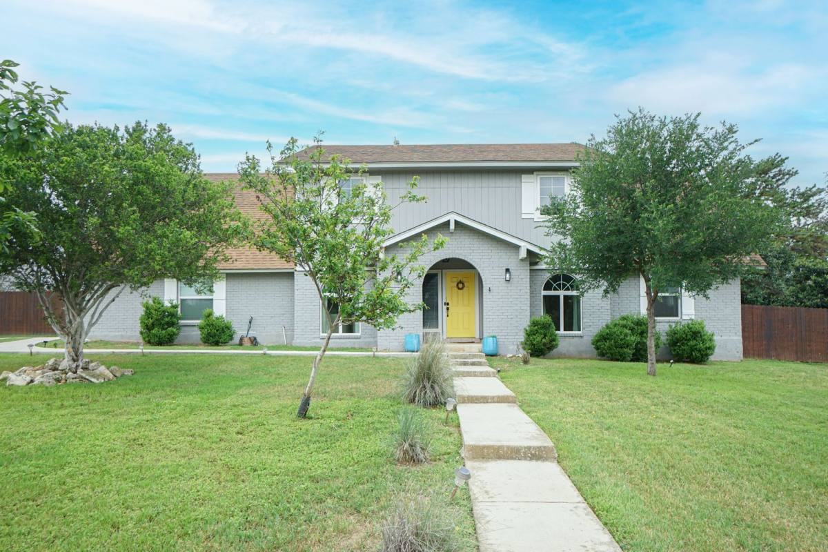 House for rent at 200 Sterling Browning Rd, San Antonio, TX 78232