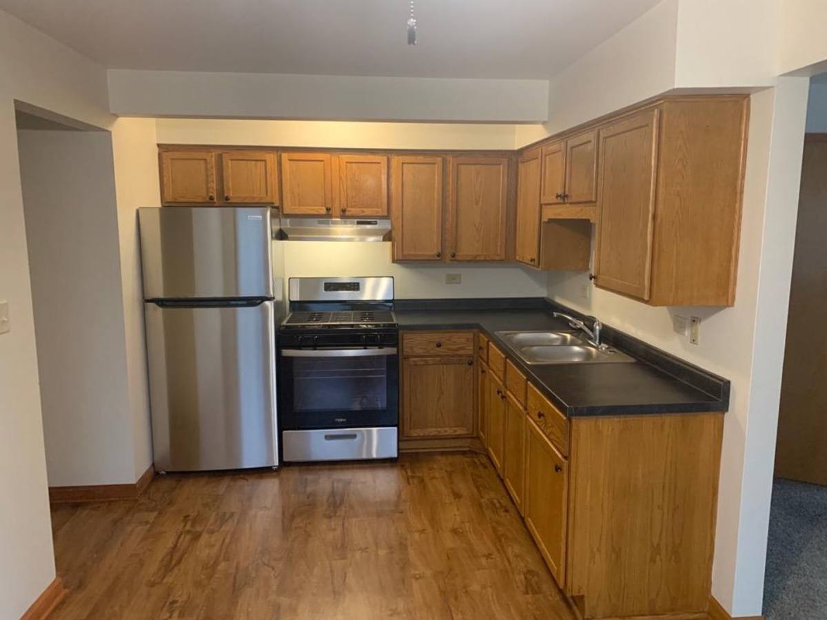 Apartment for rent at 521 Kungs Way, Joliet, IL 60435