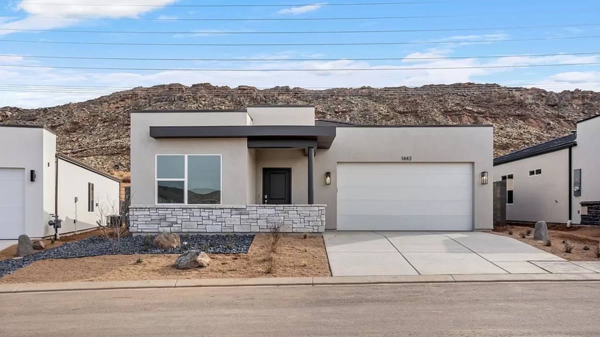 House for rent at 3529 E Padre Bay Dr, Washington, UT 84780