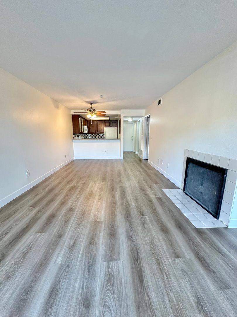 House for rent at 550 Orange Ave, Long Beach, CA 90802