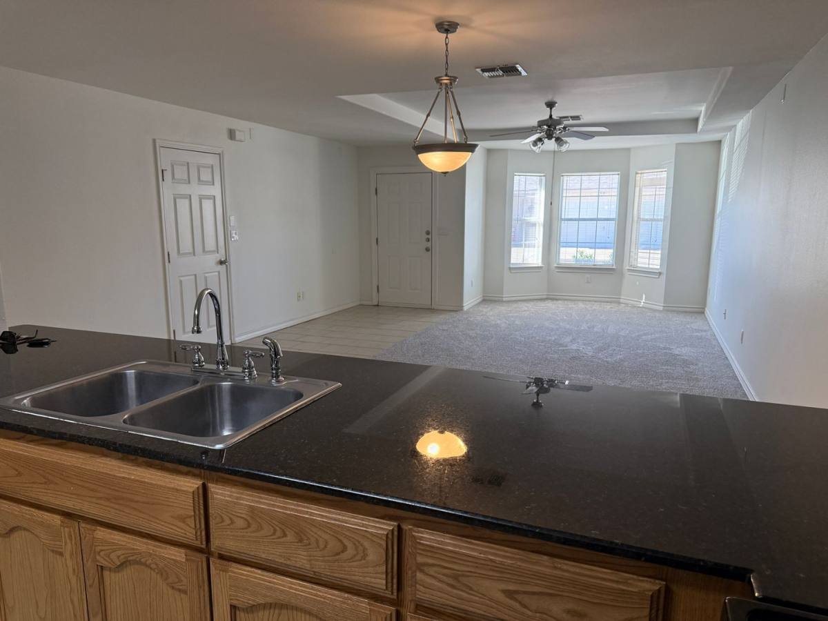 Townhouse for rent at 13665 Teague Lane, Corpus Christi, TX 78410