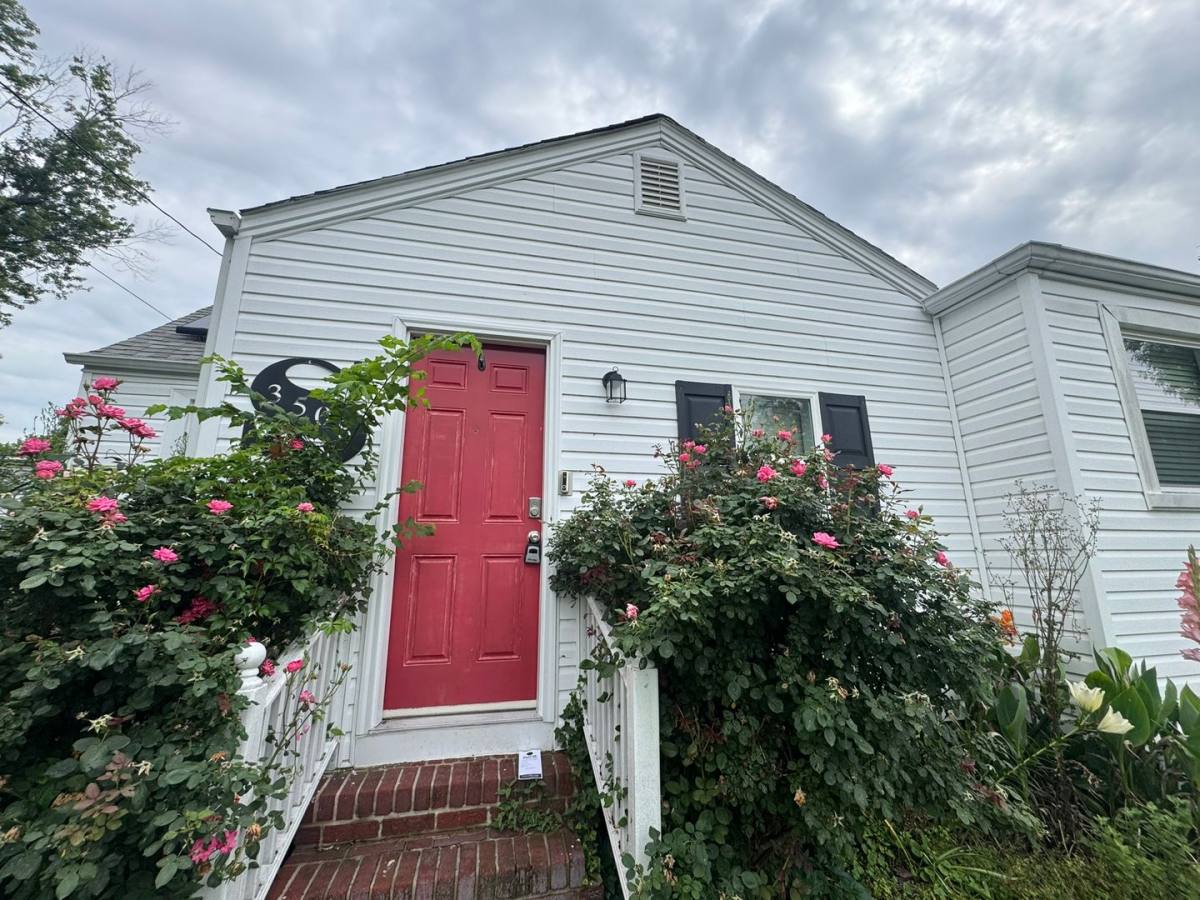 House for rent at 3508 Commonwealth Ave, Portsmouth, VA 23707