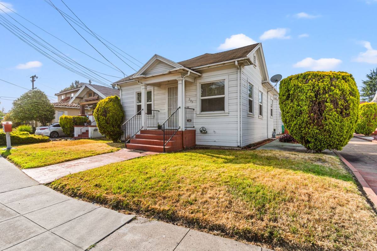 Apartment for rent at 205 Dutton Ave, San Leandro, CA 94577