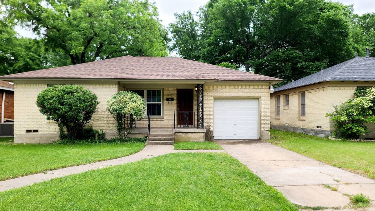 House for rent at 2414 Wilton Ave, Dallas, TX 75211