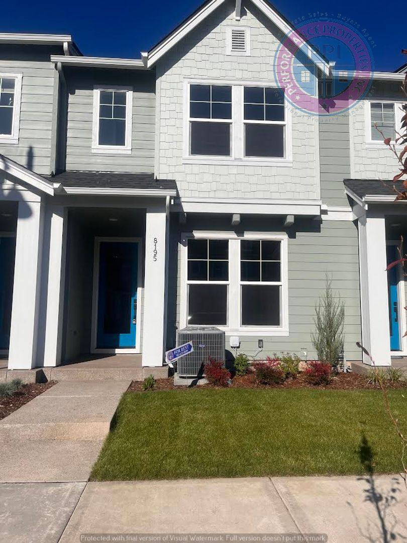 Townhouse for rent at 8195 SE Leafhopper St, Hillsboro, OR 97123
