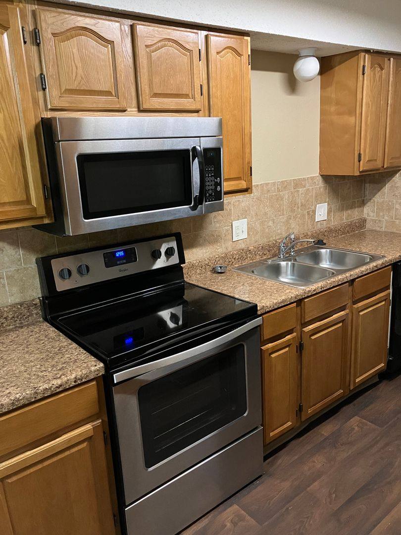 Apartment for rent at 1033-6 S Brookside Ave, Independence, MO 64053