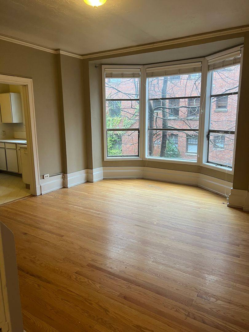 Apartment for rent at 1036 NW 19th Ave, Portland, OR 97209