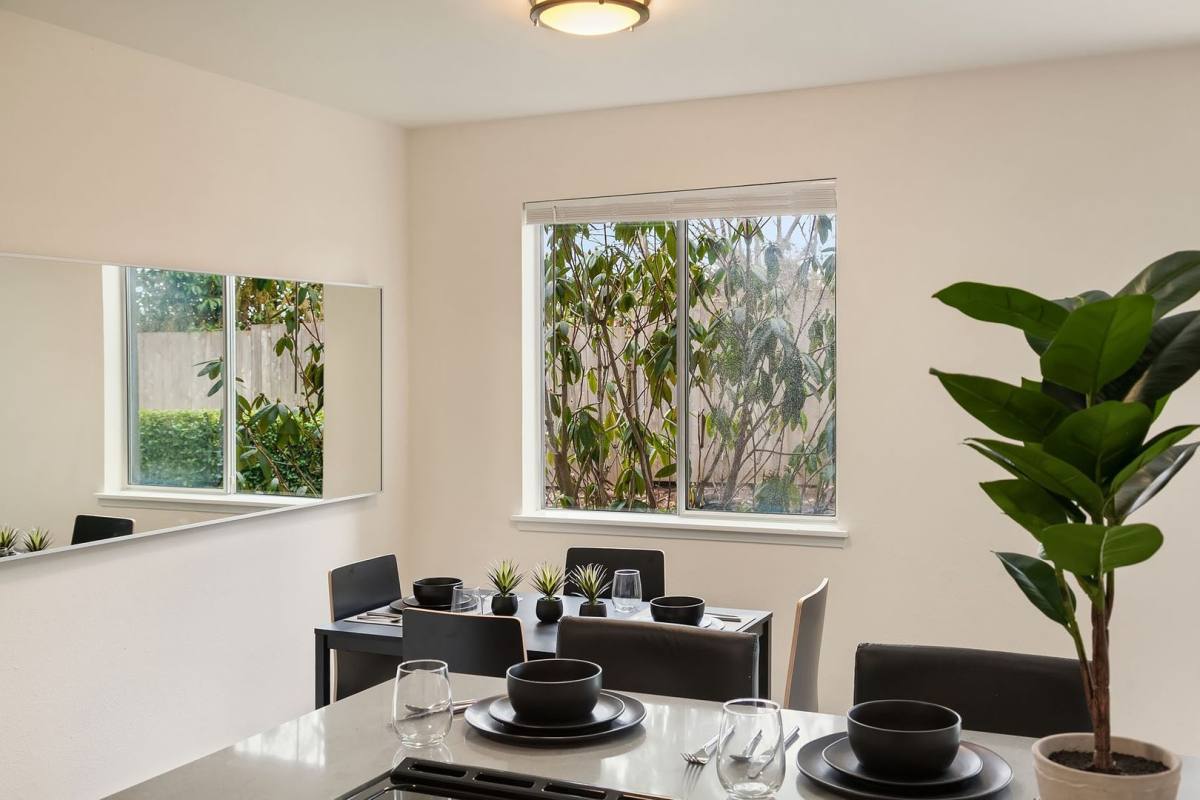 Apartment for rent at 1412 SW 312th St, Federal Way, WA 98023