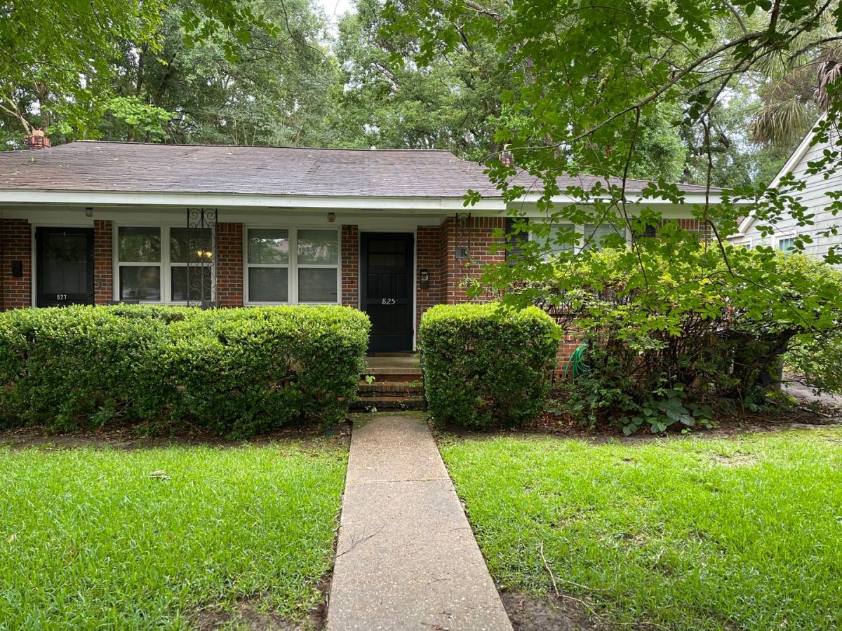 Apartment for rent at 825 827 Ingleside Dr, Tallahassee, FL 32303