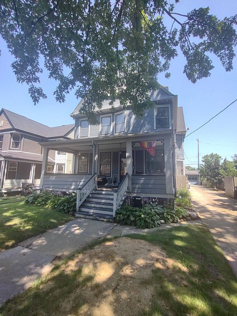 Apartment for rent at 6110 Clinton St, Cleveland, OH 44102