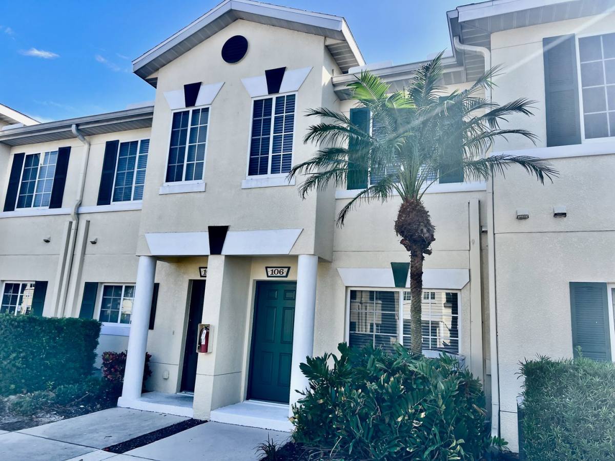 Townhouse for rent at 227 Cape Harbour Loop, Bradenton, FL 34212