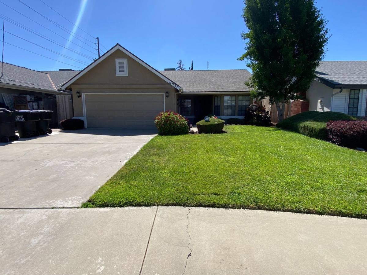House for rent at 1931 S Stevenson Court, Visalia, CA 93277