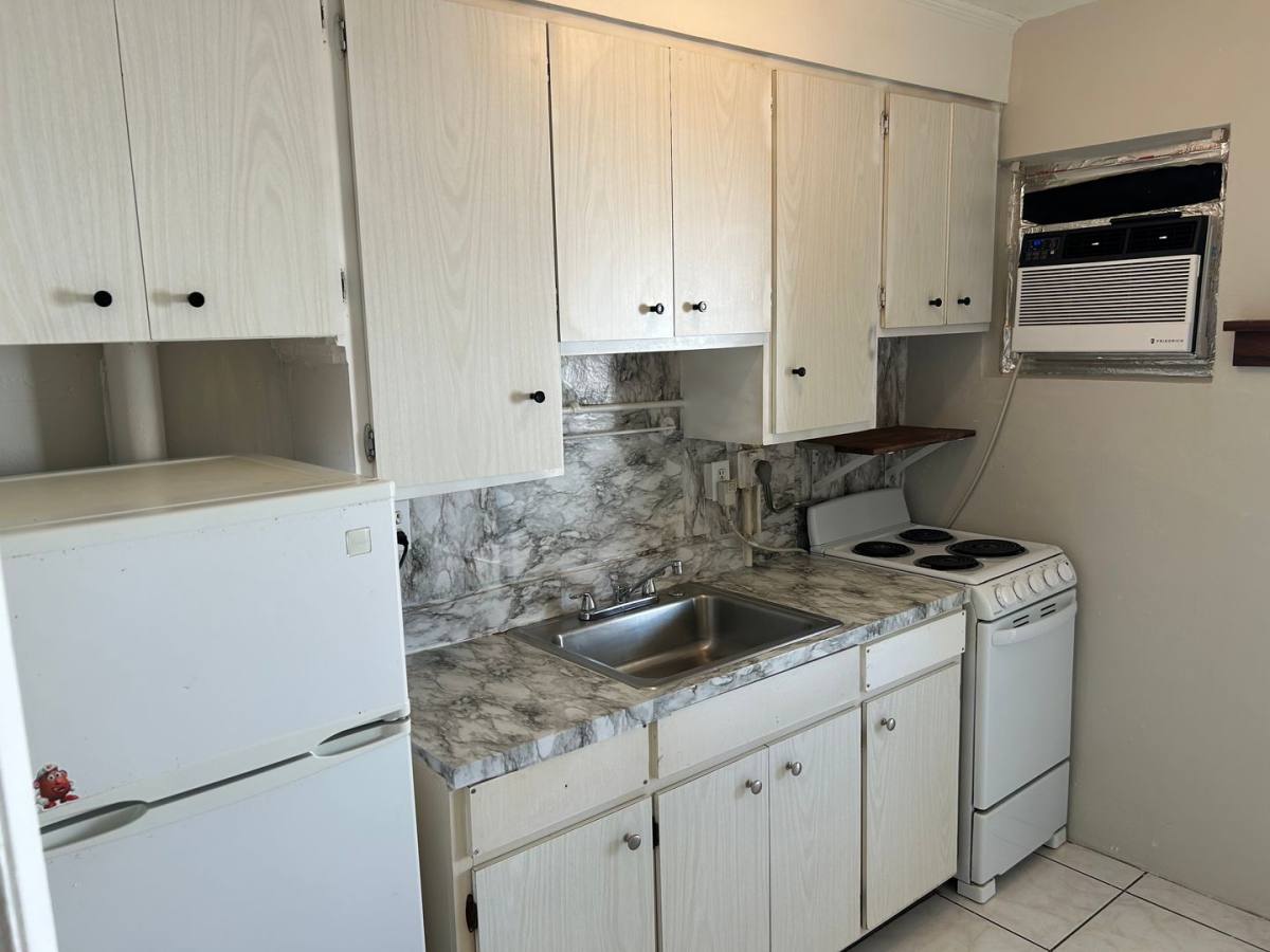 Apartment for rent at 4317 NE 21st Ave, Fort Lauderdale, FL 33308