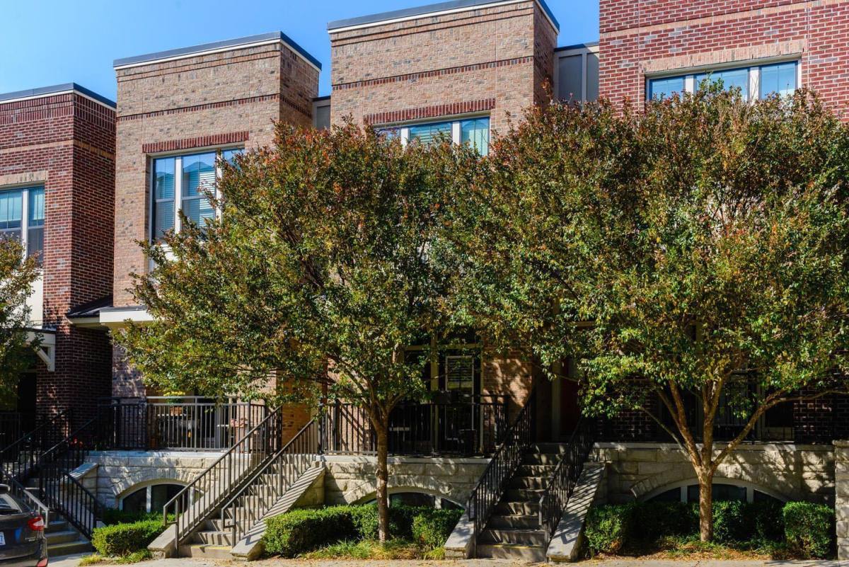 Townhouse for rent at 65 Stamford St, Asheville, NC 28803