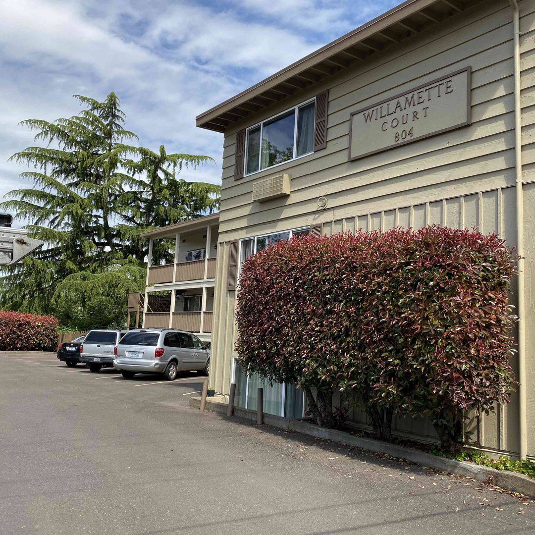 Apartment for rent at 804 NE 2nd St, Corvallis, OR 97330