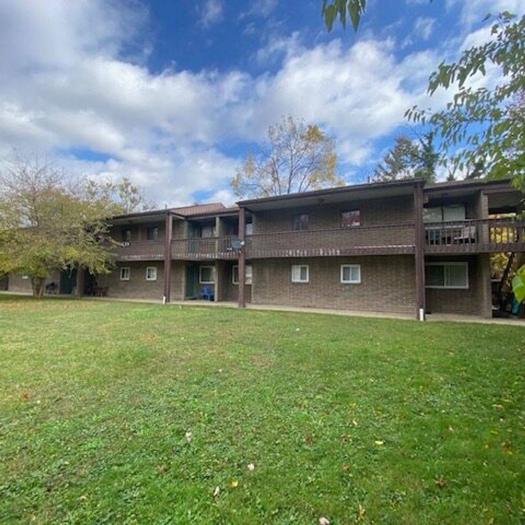 Apartment for rent at 335 The Brooklands, Akron, OH 44305