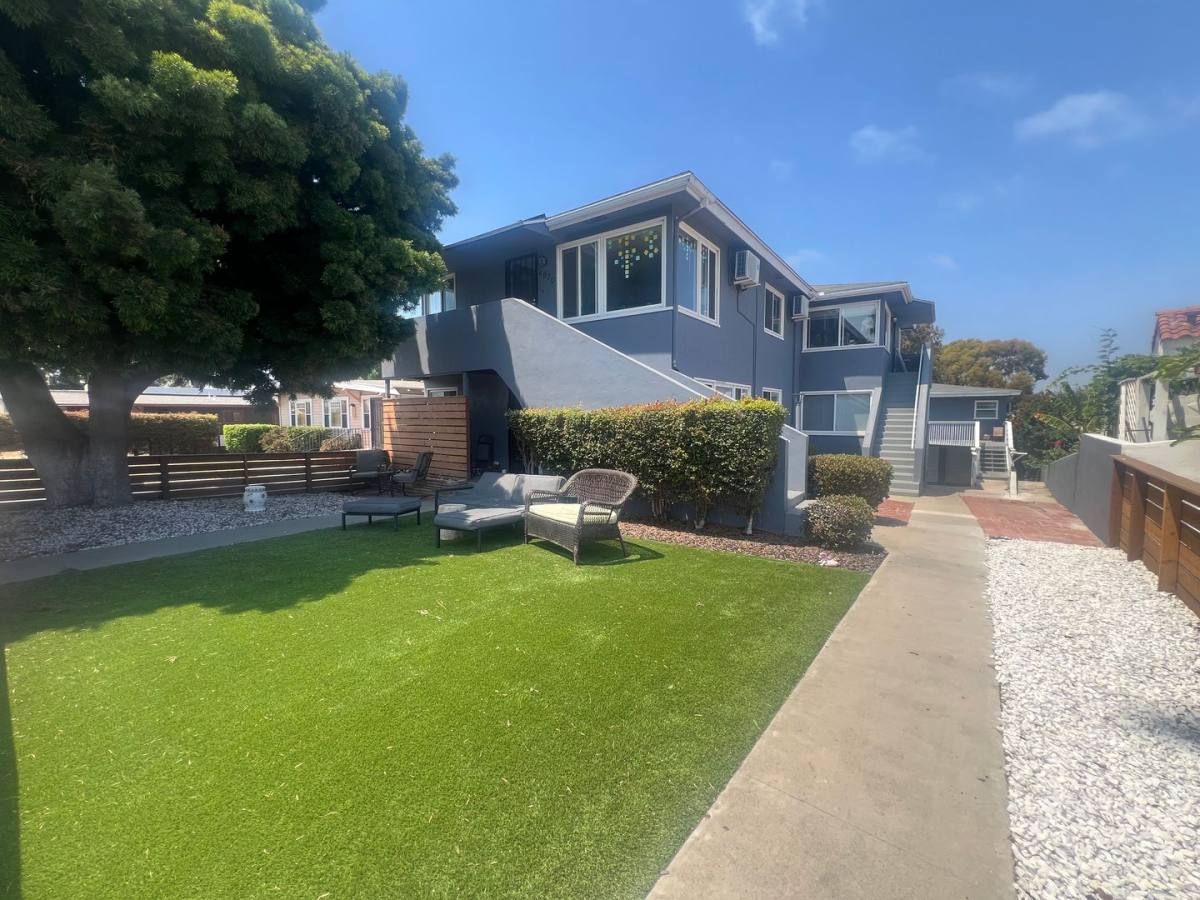 Apartment for rent at 4866-4872 W Point Loma Blvd, San Diego, CA 92107