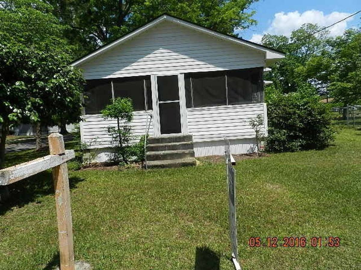 House for rent at 621 Mathis St, Nashville, GA 31639