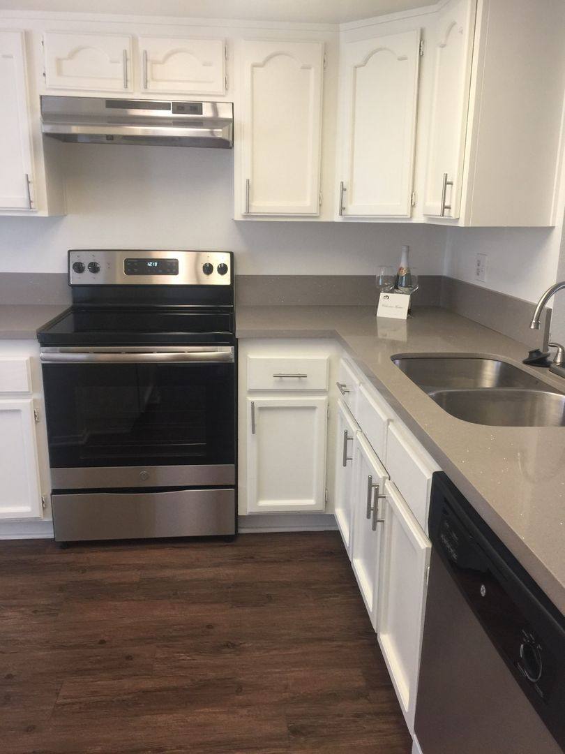Apartment for rent at 380 N Catalina Ave, Pasadena, CA 91106