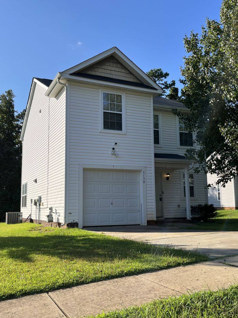 House for rent at 6130 Sid Crane Dr, Charlotte, NC 28216