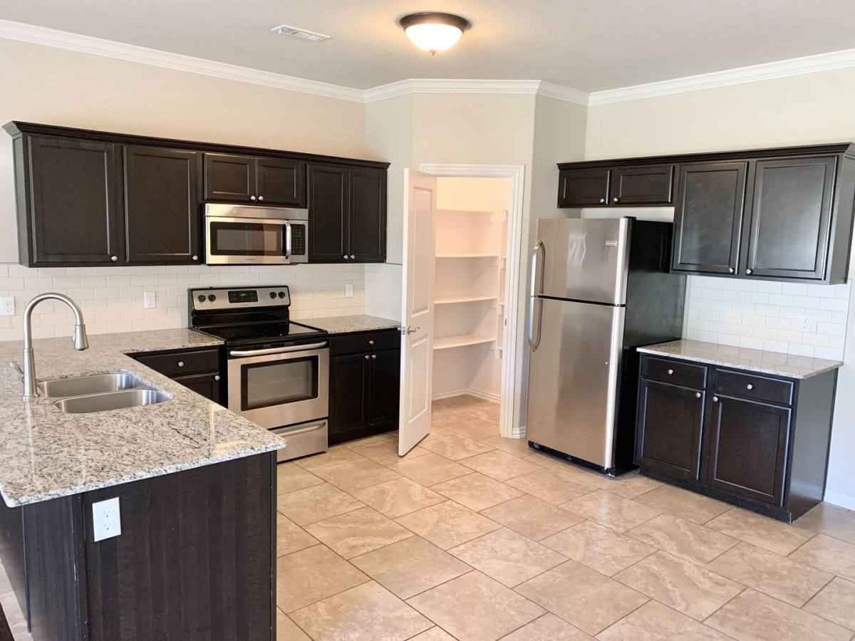 Townhouse for rent at 2744 W Kilimanjaro Way, Rogers, AR 72758