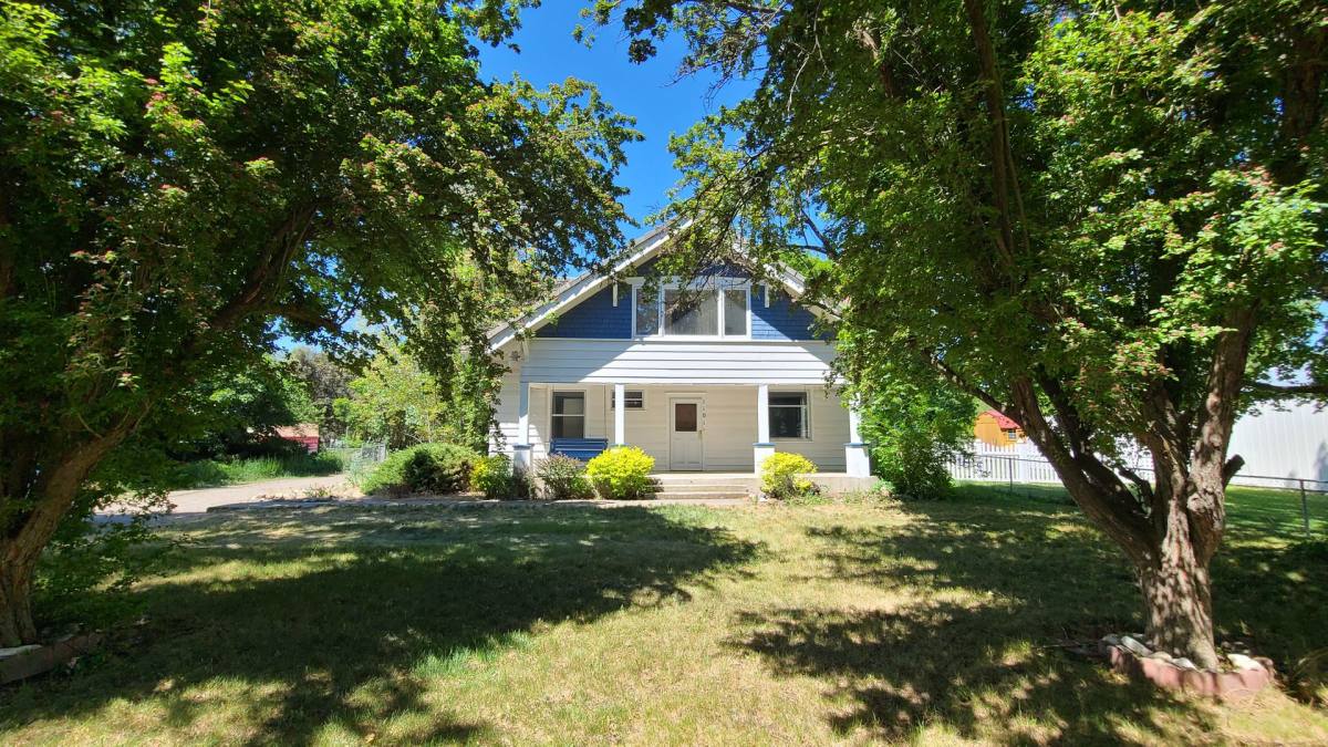House for rent at 1101 N Woodruff Rd, Spokane, WA 99206