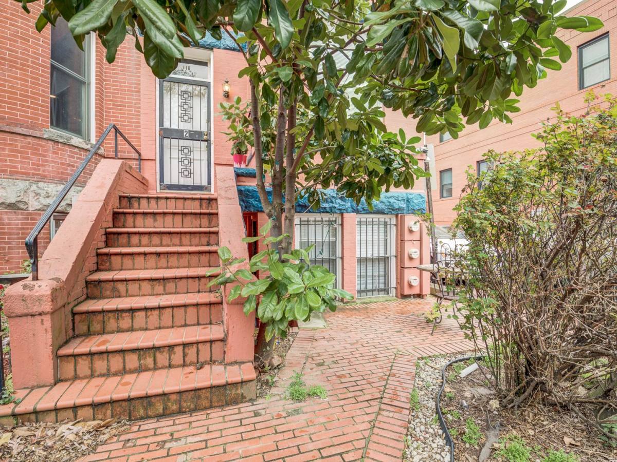 Apartment for rent at 116 12 St NE, Washington, DC 20002