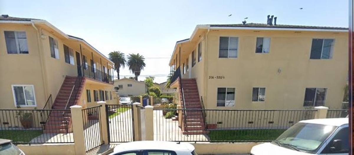 Apartment for rent at 322 - 326 1 2 Vernon Ave, Venice, CA 90291