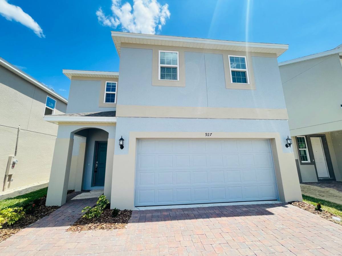 House for rent at 927 Scrub Oak Hammock Rd, Davenport, FL 33837