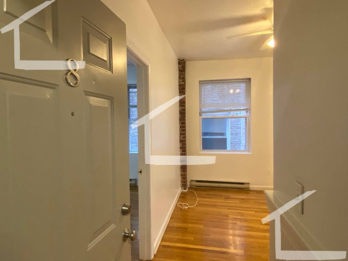 Apartment for rent at 6 Cleveland Place #8, Boston, MA 02113