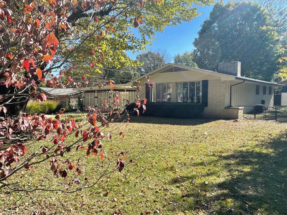 House for rent at 2848 E Eastmoor Dr, Springfield, MO 65804