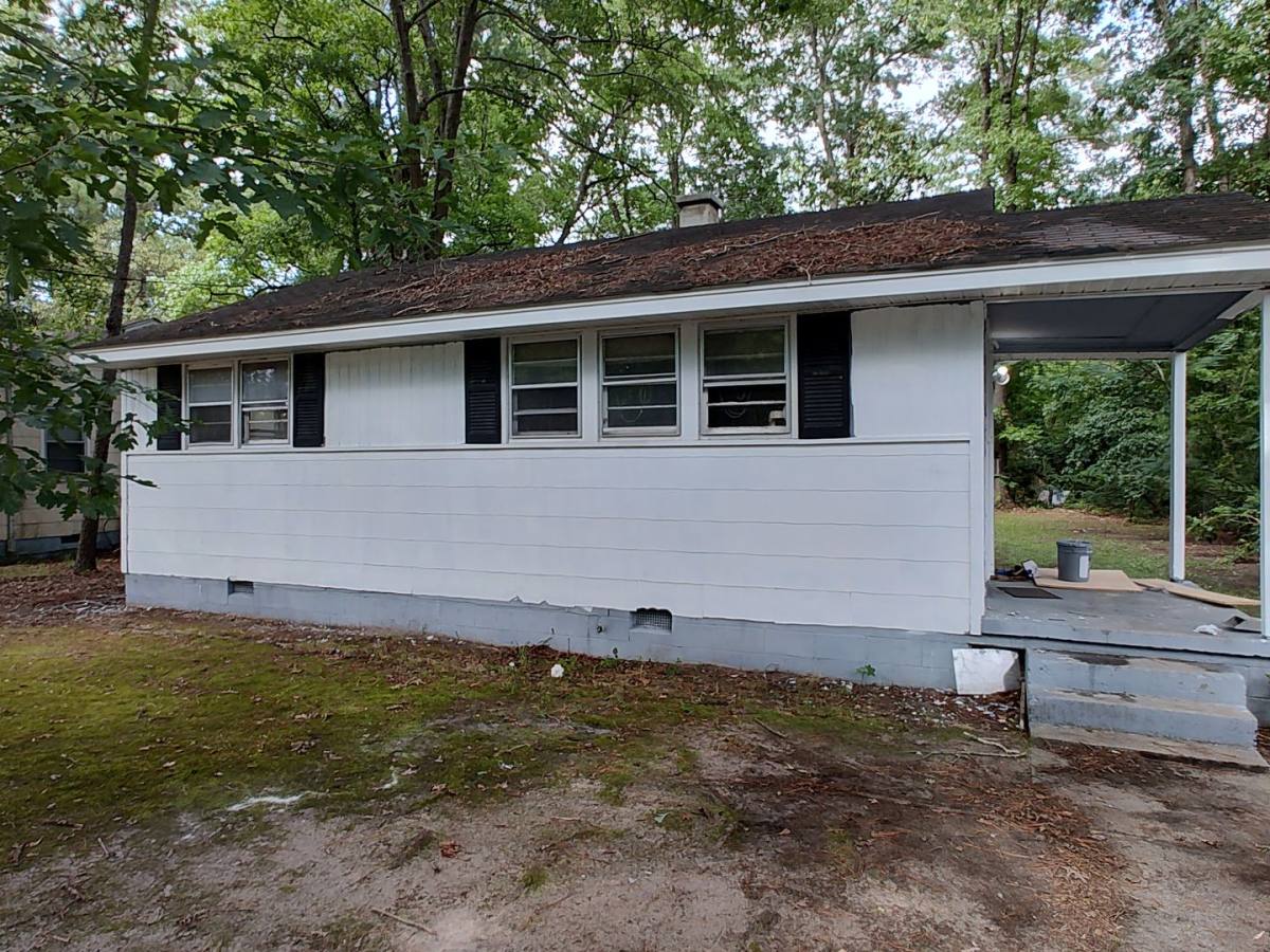 House for rent at 2211 Ivy Rd, Kinston, NC 28501