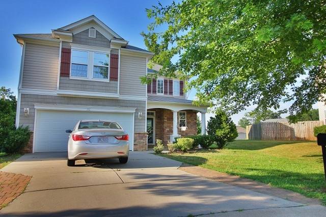 House for rent at 332 Trayesan Dr, Holly Springs, NC 27540